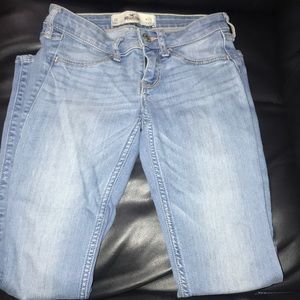 Light wash color jeans. Hollister. Size 0(short)